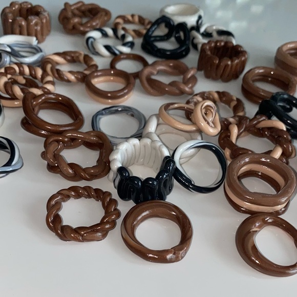 Chunky clay rings - neutral set of 5 - Picture 8 of 10